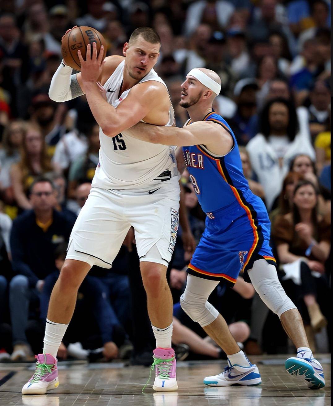 总统杯美国队11比7领先国际队，舍夫勒坎特利立功